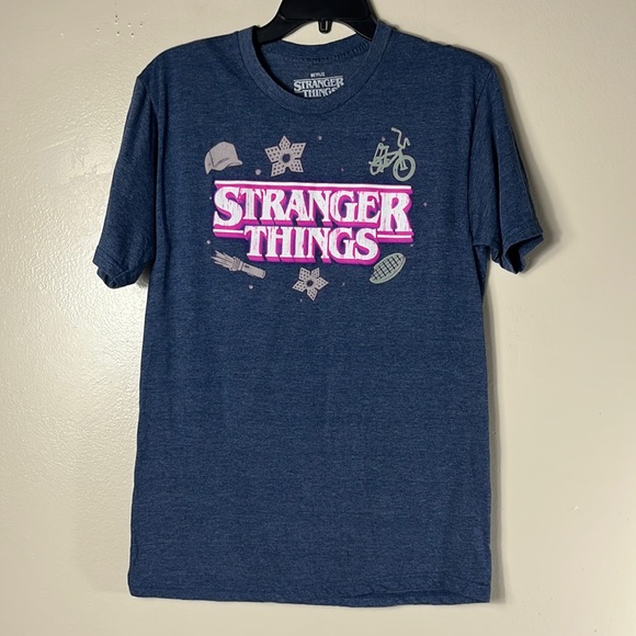 Netflix Stranger Things Men’s Blue Short Sleeves U-Neck Graphic T-shirt Size M - Picture 1 of 8